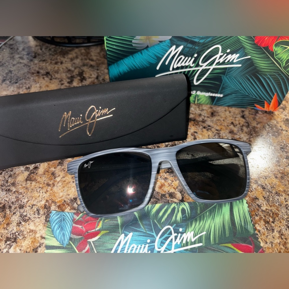 Maui Jim NEW with BOX sunglasses